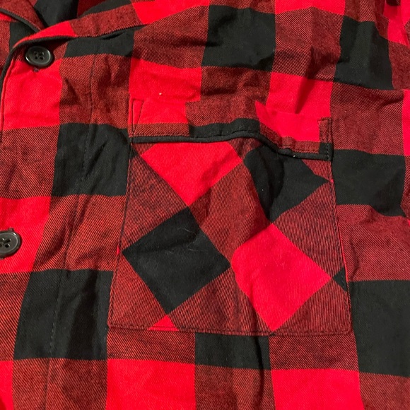 Christmas pjs
Wondershop Buffalo Plaid 2 pc sleep wear - Picture 5 of 14